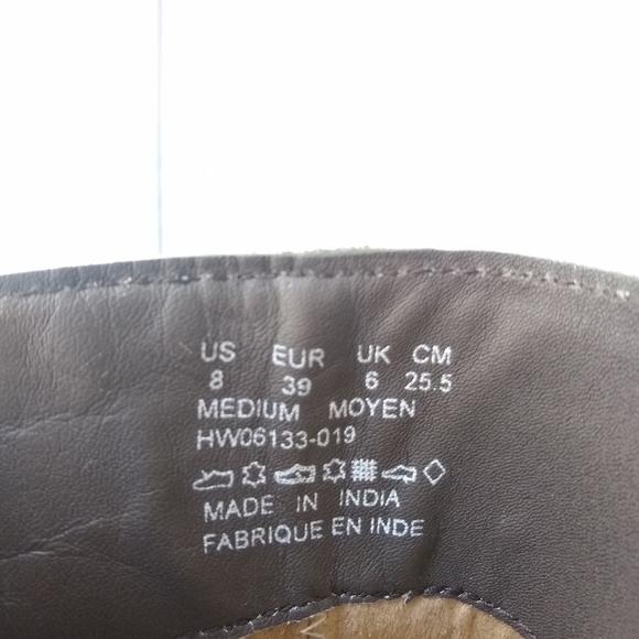 Hush Puppies Suede Daisee Billie Tassled Booties - Picture 6 of 8